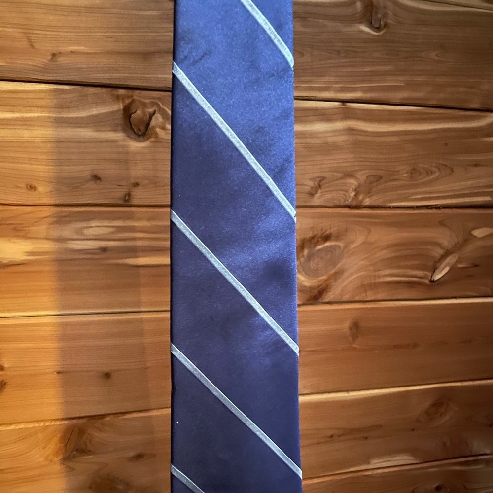 Vintage navy striped tie
